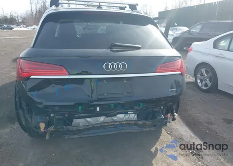 2021 Audi Q5 Premium Plus 45 Tfsi Quattro S Tronic z USA, uszkodzony, nr VIN WA1BAAFY5M2105551